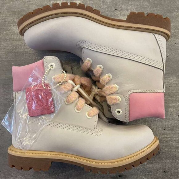 TIMBERLAND WOMEN'S  PREMIUM 6 IN LACE WATERPROOF BOOT NATURAL NUBUCK A2HR8-EX4 - Picture 1 of 10